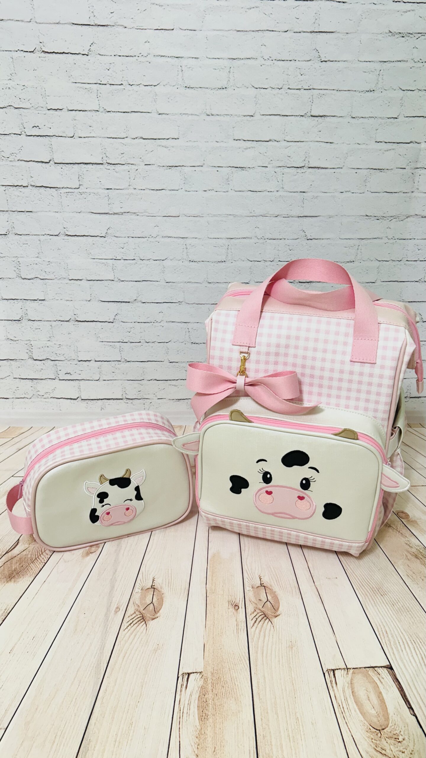 Kit Lúdico Vaquinha: Mochila e Necessaire - Imagem 3